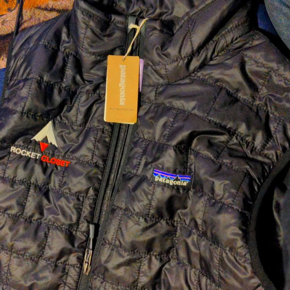 Patagonia men's nano puff vest